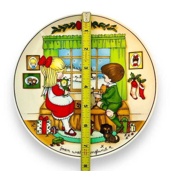 Collector Plate Joan Walsh Anglund vintage Christmas plates. Christmas Decor - Picture 6 of 9